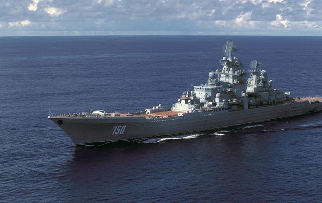 苏联最强核动力侦察舰，排水量比肩航母，最终因一段电遗憾退役